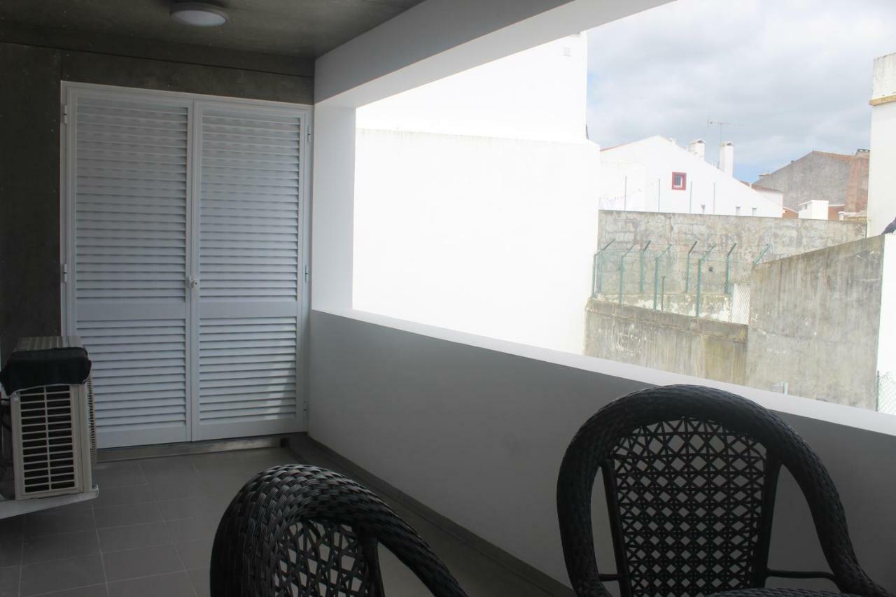 Happy House Ponta Delgada (Sao Miguel)